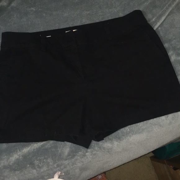Black Loft Shorts - Picture 1 of 5